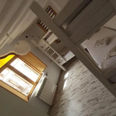 Amaka House بيت شباب غرناطة