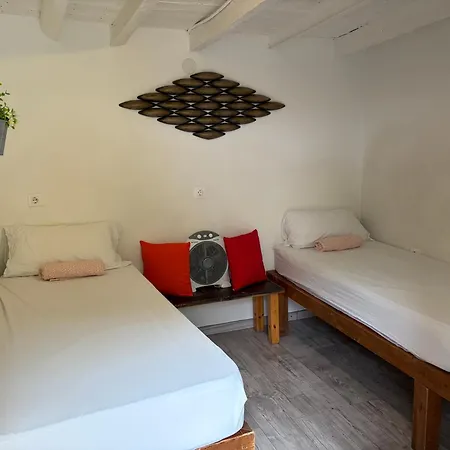 Hostel Amaka House
