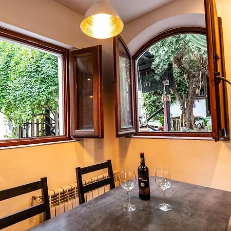 Hostal Amaka House