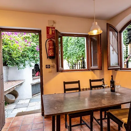 Hostal Amaka House Granada